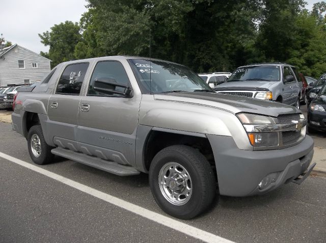 2002 Chevrolet Avalanche Carrera Coupe