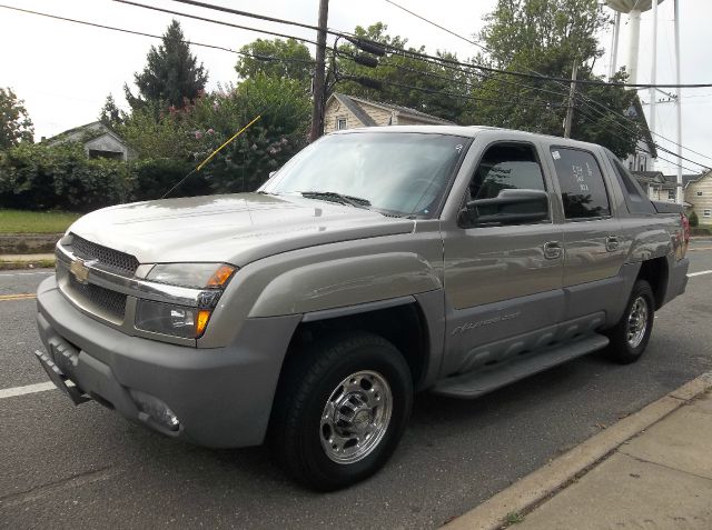 2002 Chevrolet Avalanche Carrera Coupe