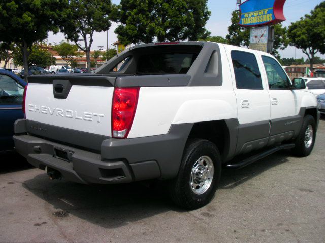 2002 Chevrolet Avalanche Z71 4X4 CREW CAB