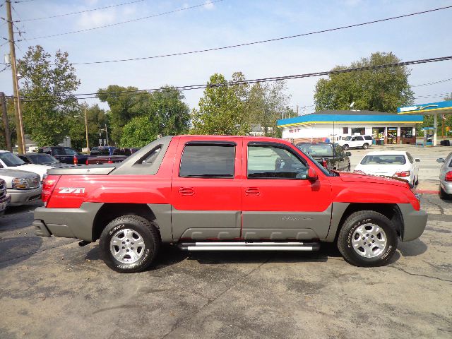 2002 Chevrolet Avalanche C350 4dr Sdn 3.5L Sport RWD Sedan