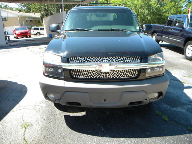 2002 Chevrolet Avalanche C350 4dr Sdn 3.5L Sport RWD Sedan