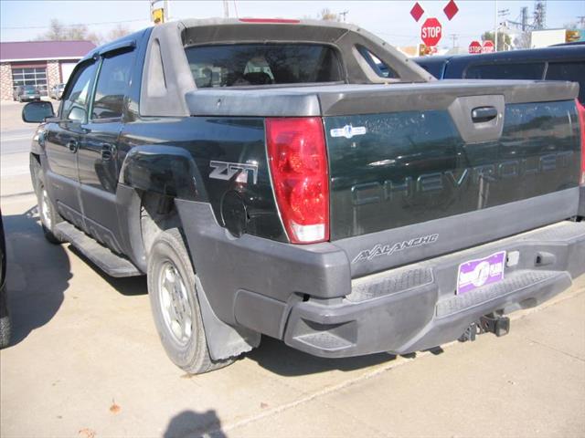 2003 Chevrolet Avalanche Crew Cab 4-wheel Drive LTZ