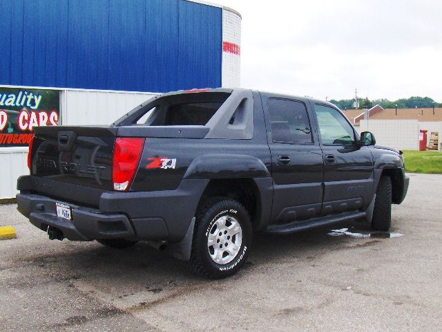 2003 Chevrolet Avalanche C350 4dr Sdn 3.5L Sport RWD Sedan