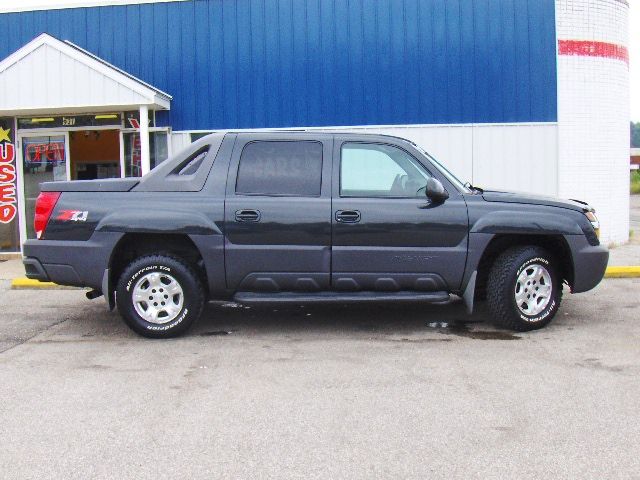 2003 Chevrolet Avalanche C350 4dr Sdn 3.5L Sport RWD Sedan