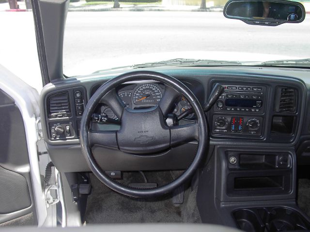 2003 Chevrolet Avalanche C350 4dr Sdn 3.5L Sport RWD Sedan