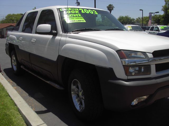 2003 Chevrolet Avalanche C350 4dr Sdn 3.5L Sport RWD Sedan