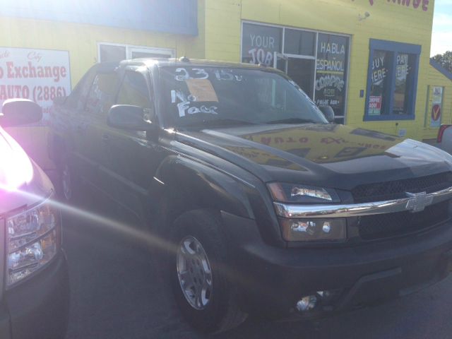 2003 Chevrolet Avalanche C350 4dr Sdn 3.5L Sport RWD Sedan