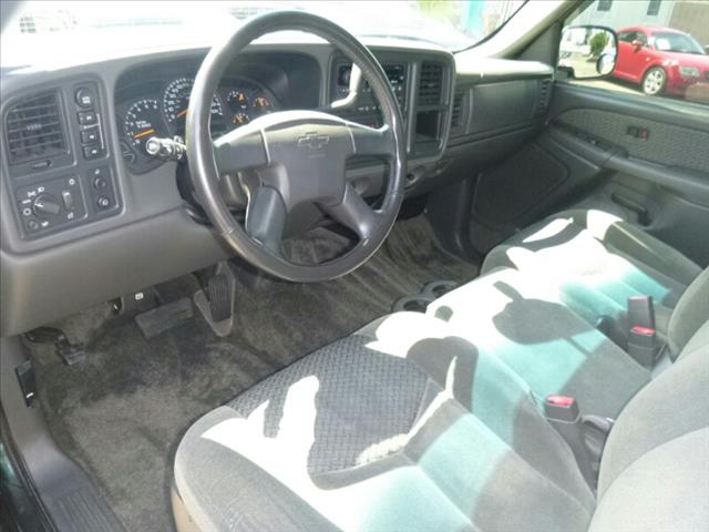 2003 Chevrolet Avalanche Unknown