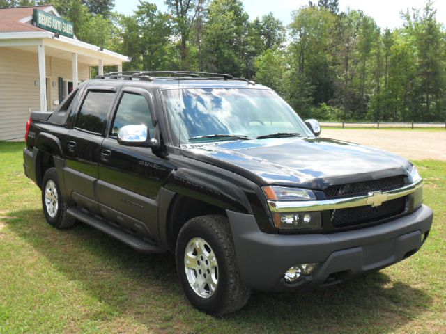 2003 Chevrolet Avalanche C350 4dr Sdn 3.5L Sport RWD Sedan