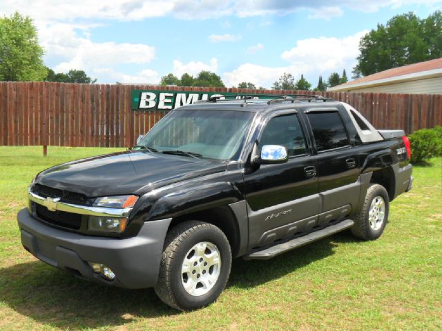 2003 Chevrolet Avalanche C350 4dr Sdn 3.5L Sport RWD Sedan