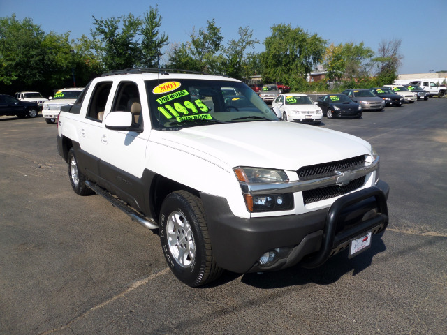 2003 Chevrolet Avalanche C350 4dr Sdn 3.5L Sport RWD Sedan