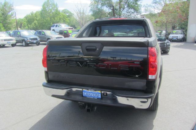 2003 Chevrolet Avalanche C350 4dr Sdn 3.5L Sport RWD Sedan