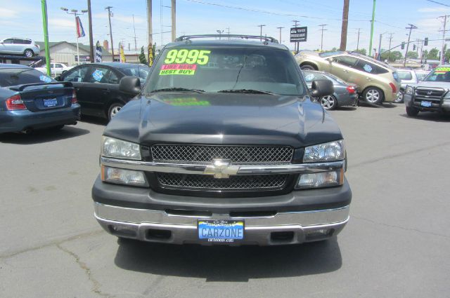 2003 Chevrolet Avalanche C350 4dr Sdn 3.5L Sport RWD Sedan