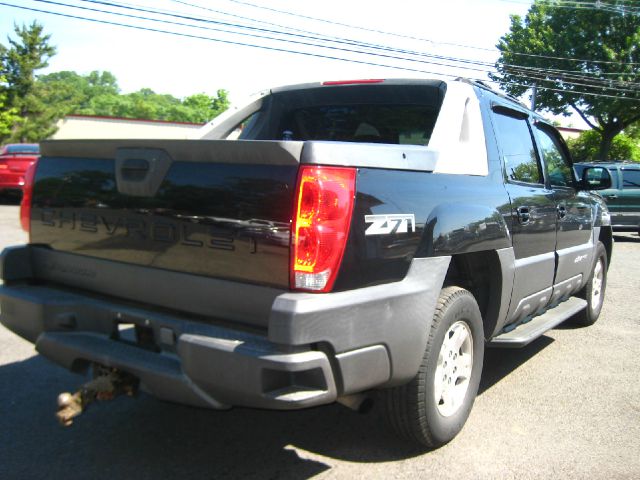 2003 Chevrolet Avalanche C350 4dr Sdn 3.5L Sport RWD Sedan