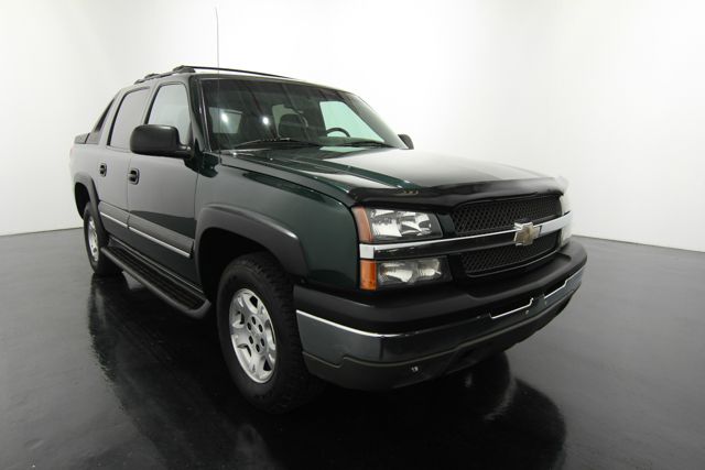 2003 Chevrolet Avalanche C350 4dr Sdn 3.5L Sport RWD Sedan