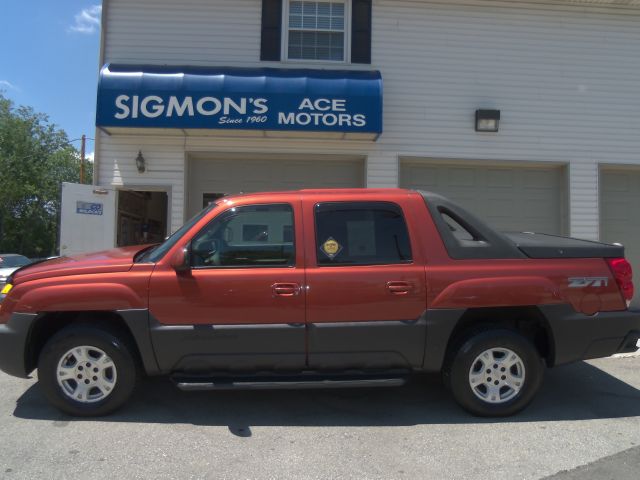 2003 Chevrolet Avalanche C350 4dr Sdn 3.5L Sport RWD Sedan