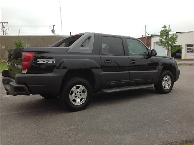 2003 Chevrolet Avalanche C350 4dr Sdn 3.5L Sport RWD Sedan