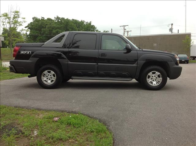 2003 Chevrolet Avalanche C350 4dr Sdn 3.5L Sport RWD Sedan