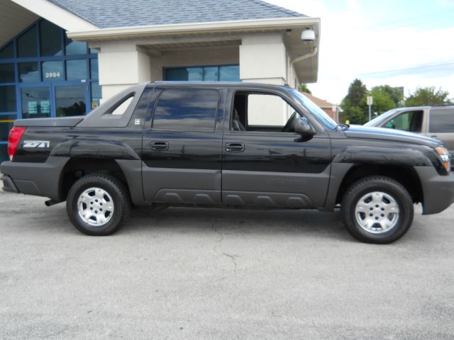 2003 Chevrolet Avalanche C350 4dr Sdn 3.5L Sport RWD Sedan