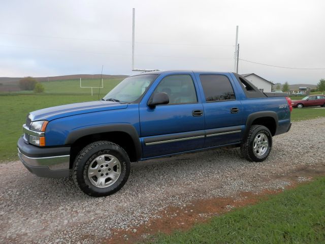 2003 Chevrolet Avalanche C350 4dr Sdn 3.5L Sport RWD Sedan