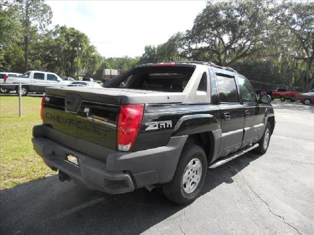 2003 Chevrolet Avalanche Crew Cab 4-wheel Drive LTZ