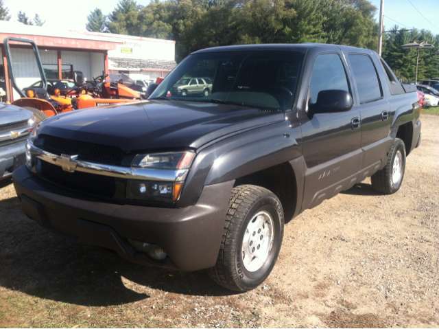 2003 Chevrolet Avalanche C350 4dr Sdn 3.5L Sport RWD Sedan