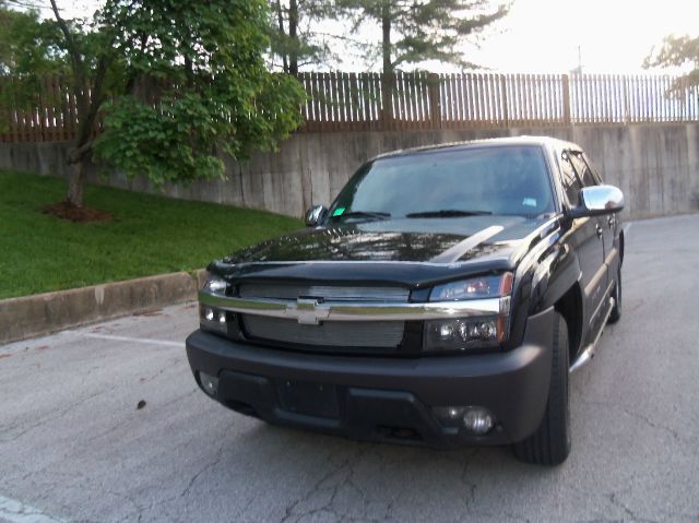 2003 Chevrolet Avalanche C350 4dr Sdn 3.5L Sport RWD Sedan