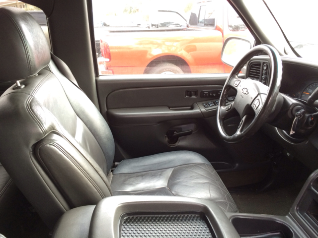 2003 Chevrolet Avalanche Carrera Coupe