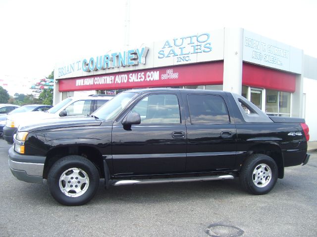 2003 Chevrolet Avalanche C350 4dr Sdn 3.5L Sport RWD Sedan