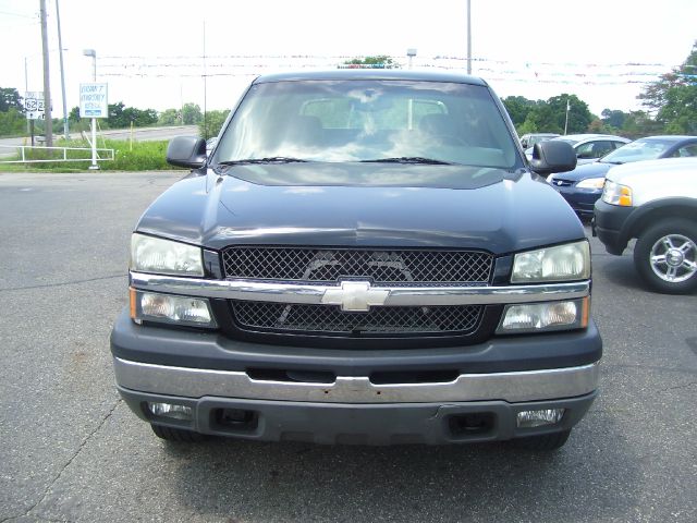 2003 Chevrolet Avalanche C350 4dr Sdn 3.5L Sport RWD Sedan