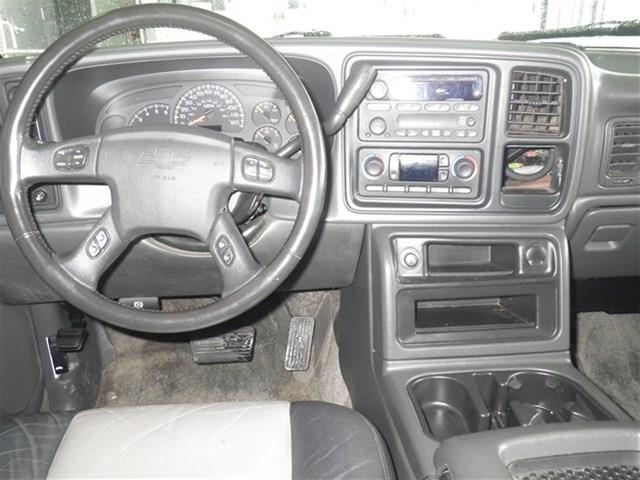 2003 Chevrolet Avalanche Unknown