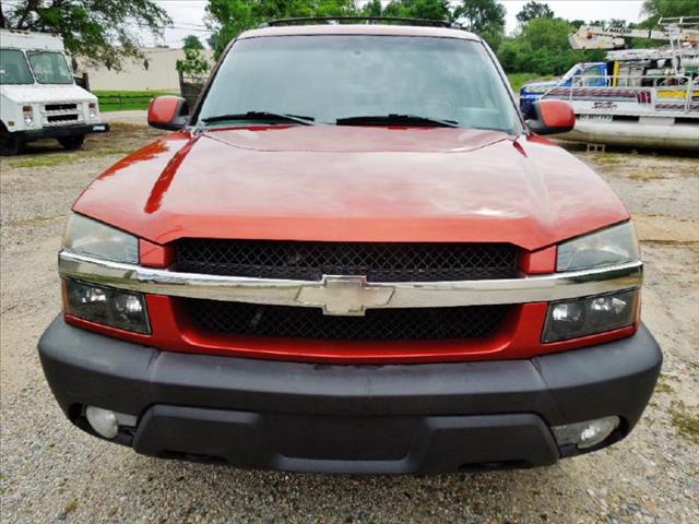 2003 Chevrolet Avalanche Sahara Unlimited