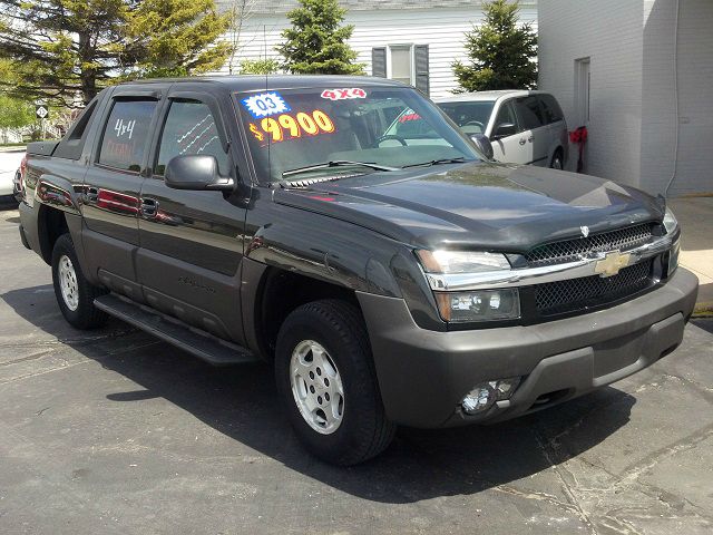 2003 Chevrolet Avalanche C350 4dr Sdn 3.5L Sport RWD Sedan