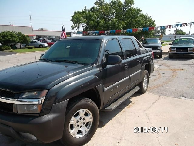 2003 Chevrolet Avalanche C350 4dr Sdn 3.5L Sport RWD Sedan