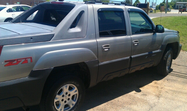 2003 Chevrolet Avalanche R/T Sport