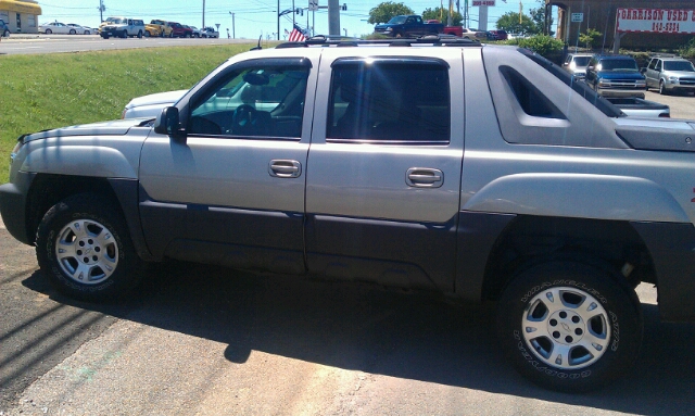 2003 Chevrolet Avalanche R/T Sport