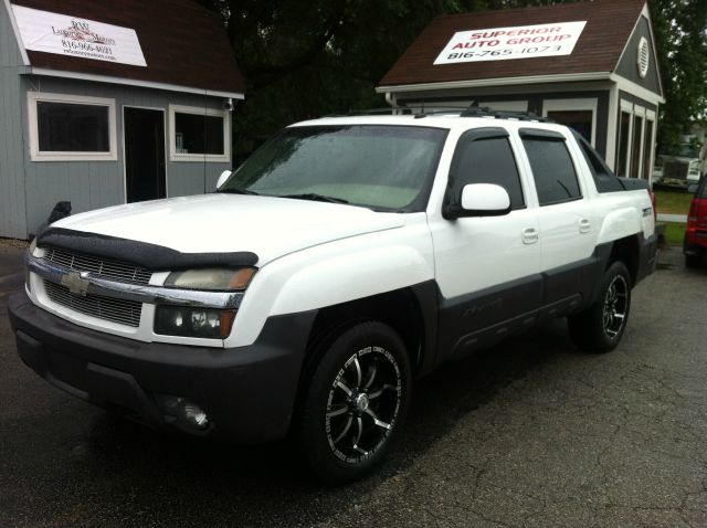 2003 Chevrolet Avalanche C350 4dr Sdn 3.5L Sport RWD Sedan