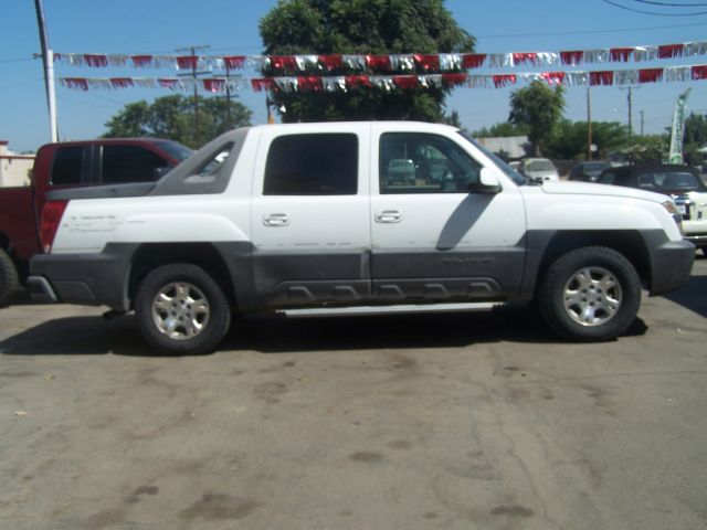 2003 Chevrolet Avalanche C350 4dr Sdn 3.5L Sport RWD Sedan