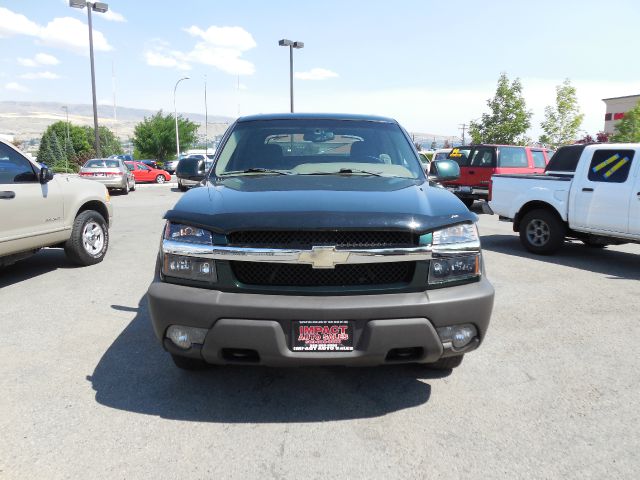 2003 Chevrolet Avalanche C350 4dr Sdn 3.5L Sport RWD Sedan