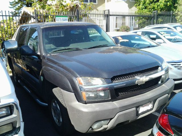 2003 Chevrolet Avalanche C350 4dr Sdn 3.5L Sport RWD Sedan