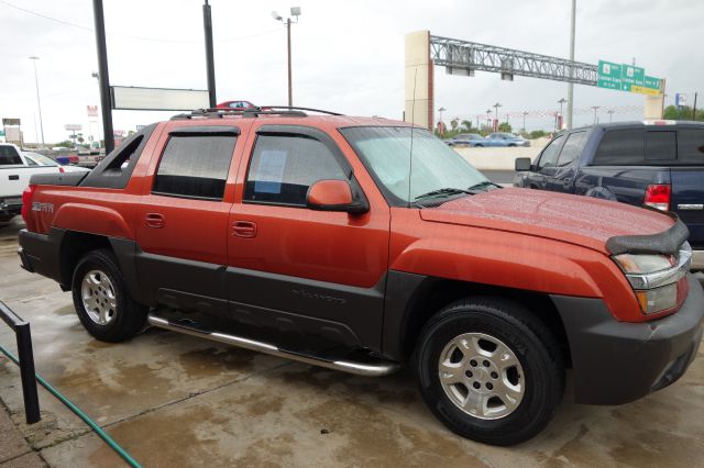 2003 Chevrolet Avalanche C350 4dr Sdn 3.5L Sport RWD Sedan