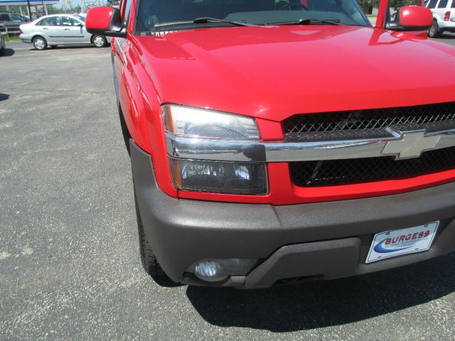 2003 Chevrolet Avalanche C350 4dr Sdn 3.5L Sport RWD Sedan