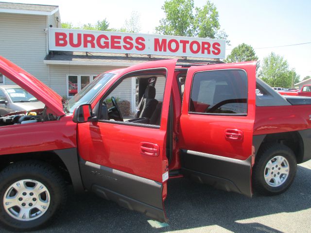 2003 Chevrolet Avalanche C350 4dr Sdn 3.5L Sport RWD Sedan