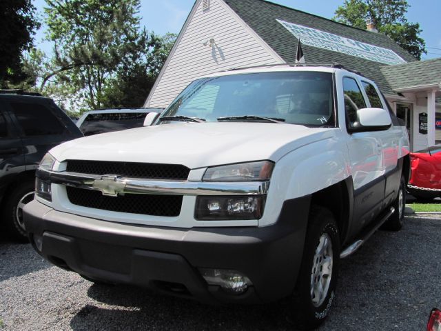 2003 Chevrolet Avalanche C350 4dr Sdn 3.5L Sport RWD Sedan