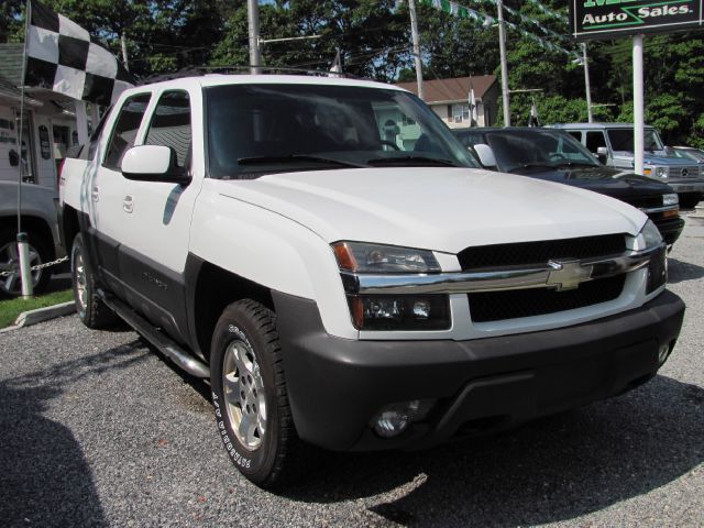 2003 Chevrolet Avalanche C350 4dr Sdn 3.5L Sport RWD Sedan