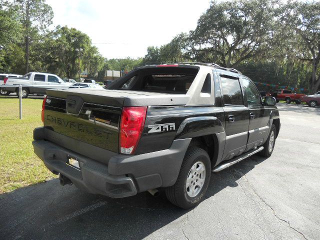 2003 Chevrolet Avalanche C350 4dr Sdn 3.5L Sport RWD Sedan