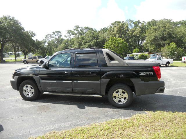 2003 Chevrolet Avalanche C350 4dr Sdn 3.5L Sport RWD Sedan