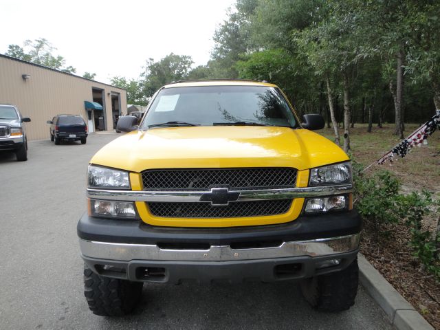 2003 Chevrolet Avalanche C350 4dr Sdn 3.5L Sport RWD Sedan