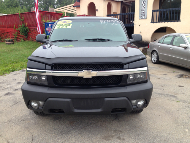 2003 Chevrolet Avalanche C350 4dr Sdn 3.5L Sport RWD Sedan