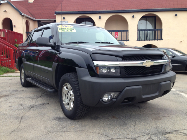 2003 Chevrolet Avalanche C350 4dr Sdn 3.5L Sport RWD Sedan